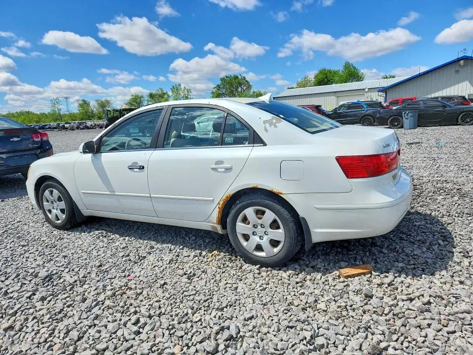 2010 HYUNDAI SONATA GLS  