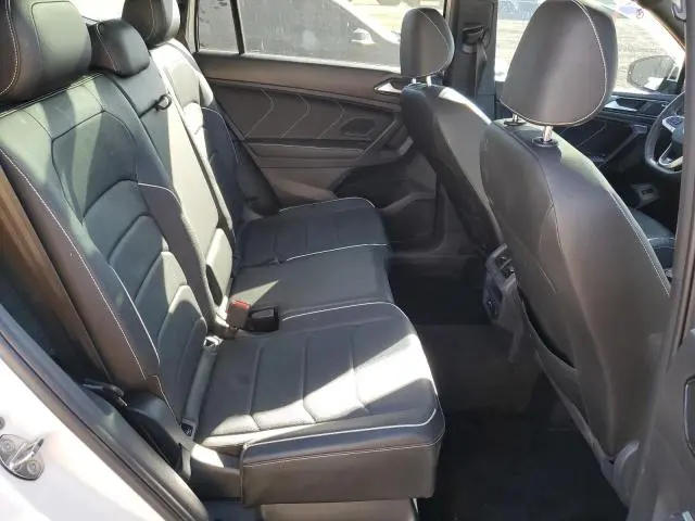 2023 VOLKSWAGEN TIGUAN SEL R-LINE BLACK  