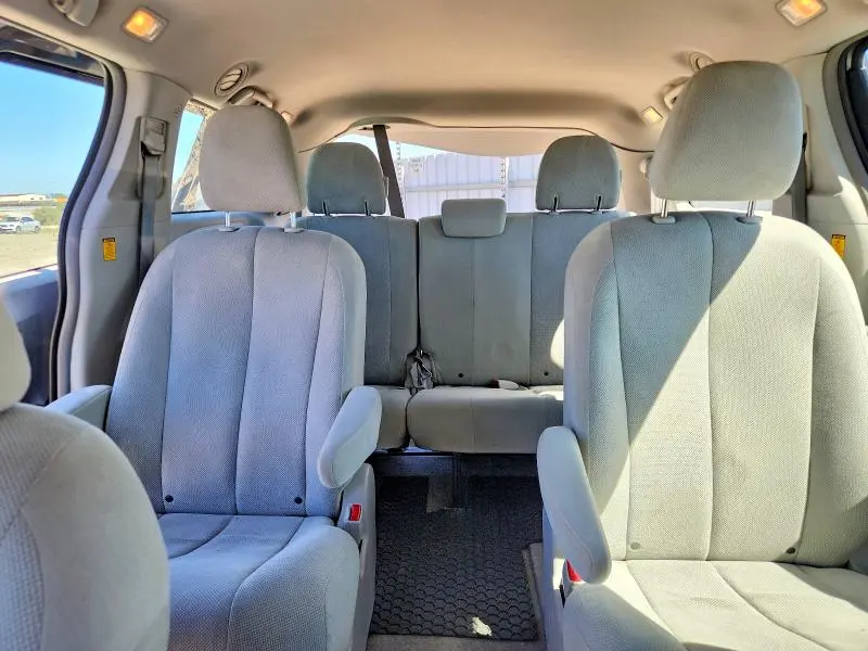 2013 TOYOTA SIENNA L 7-PASSENGER  