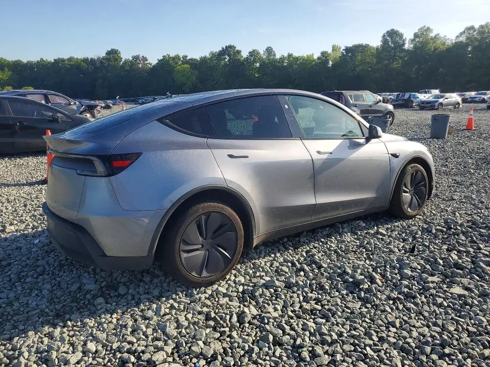2026 TESLA MODEL Y   