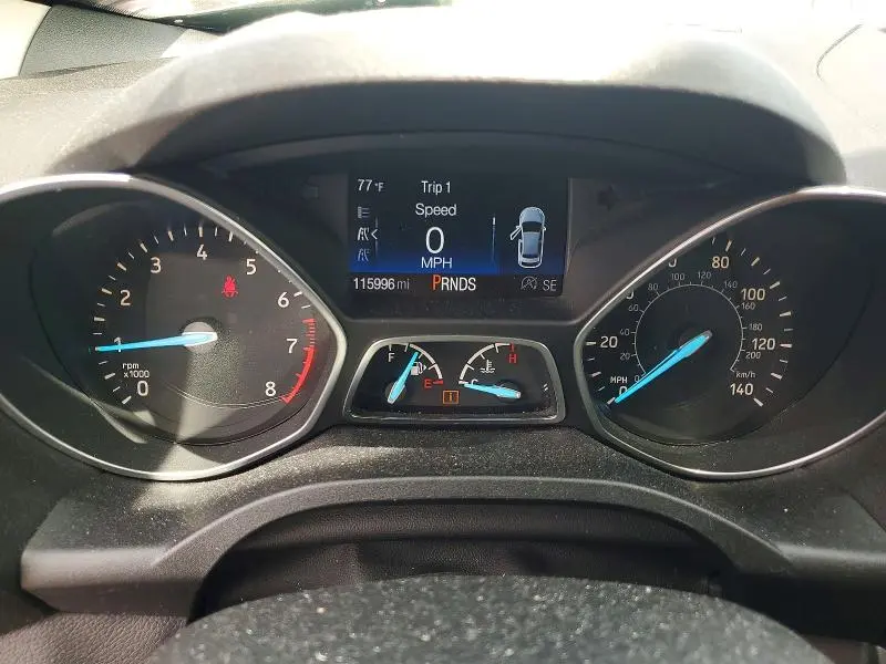 2017 FORD ESCAPE SE  