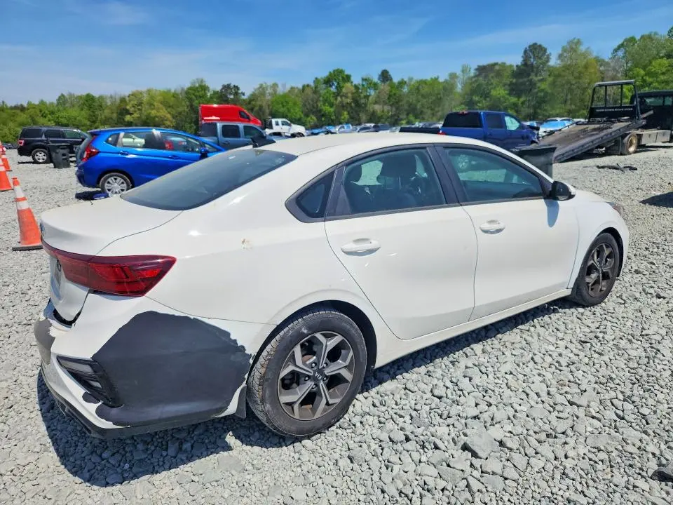 2020 KIA FORTE LXS  
