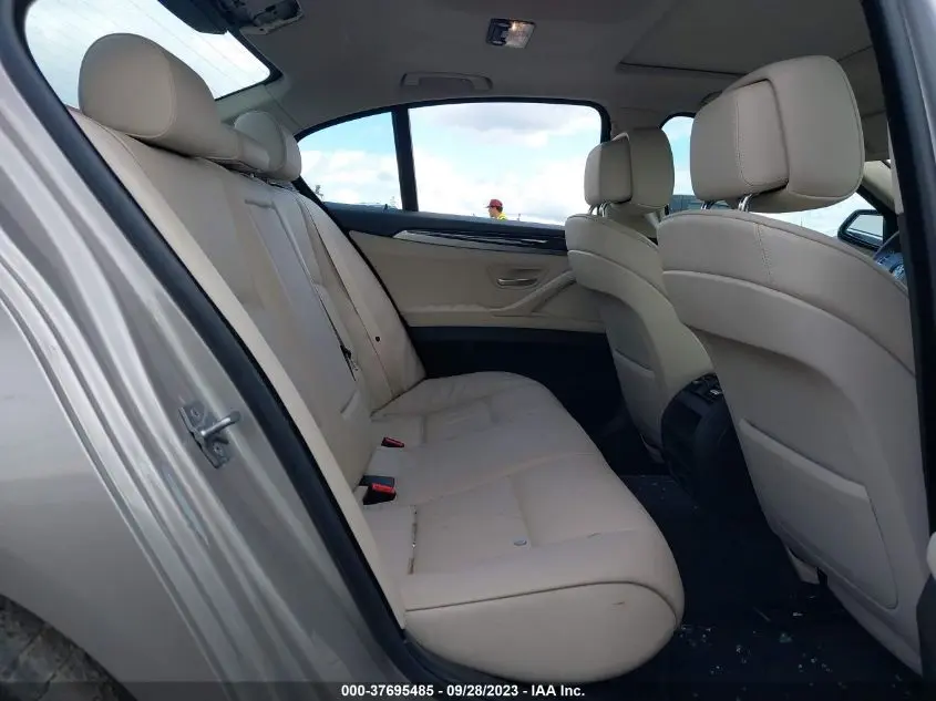 2011 BMW 5 SERIES 528I