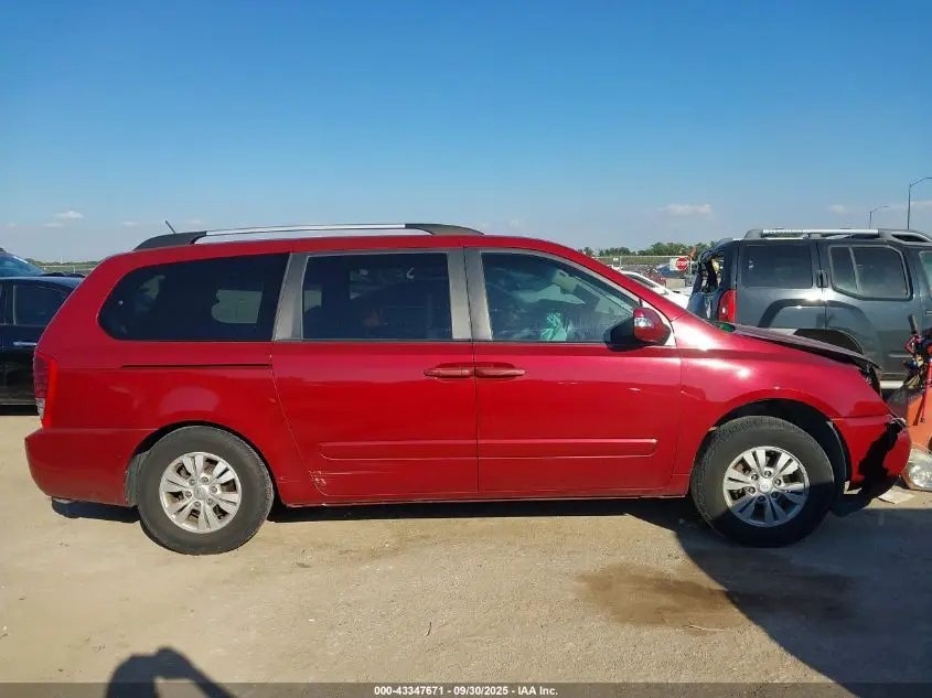 2011 KIA SEDONA LX