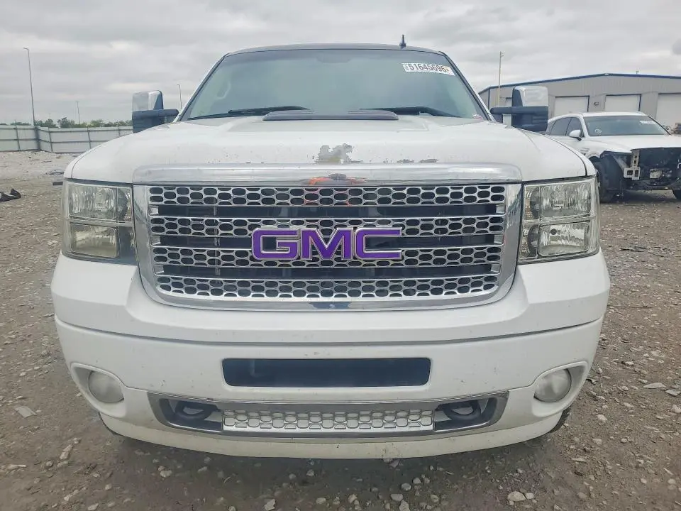 2013 GMC SIERRA   