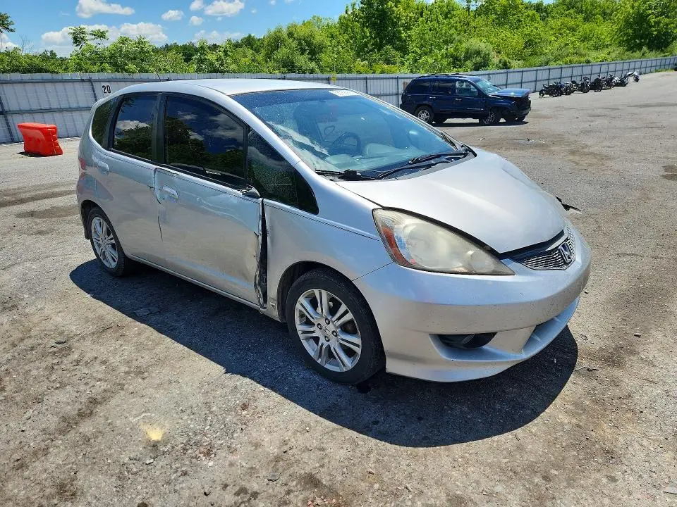 2011 HONDA FIT SPORT  