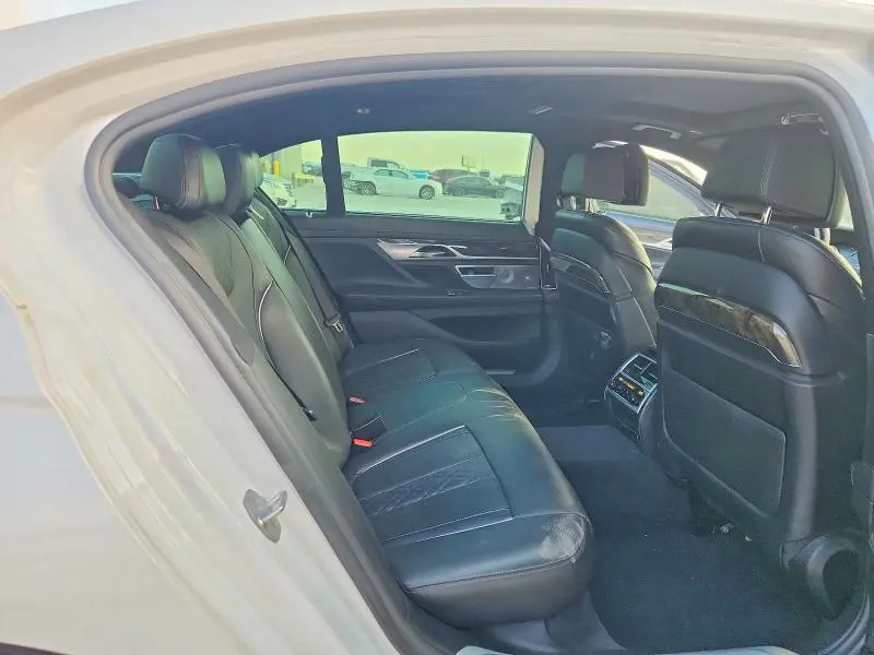 2019 BMW 750 I  