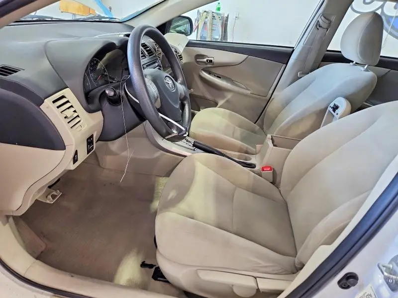 2012 TOYOTA COROLLA LE  