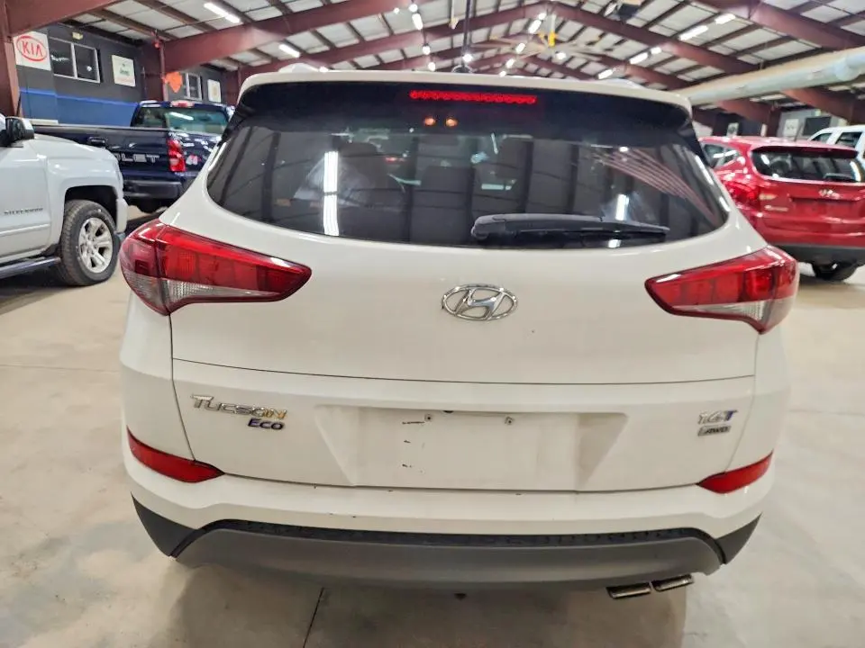 2016 HYUNDAI TUCSON   