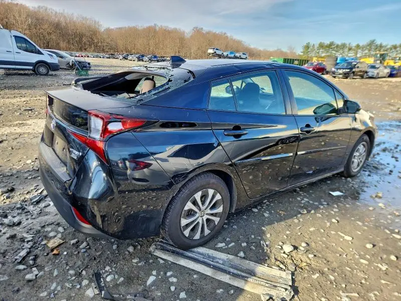 2021 TOYOTA PRIUS LE  