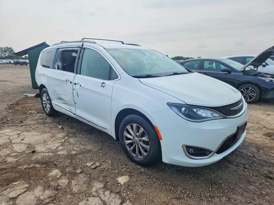 2017 CHRYSLER PACIFICA TOURING L  