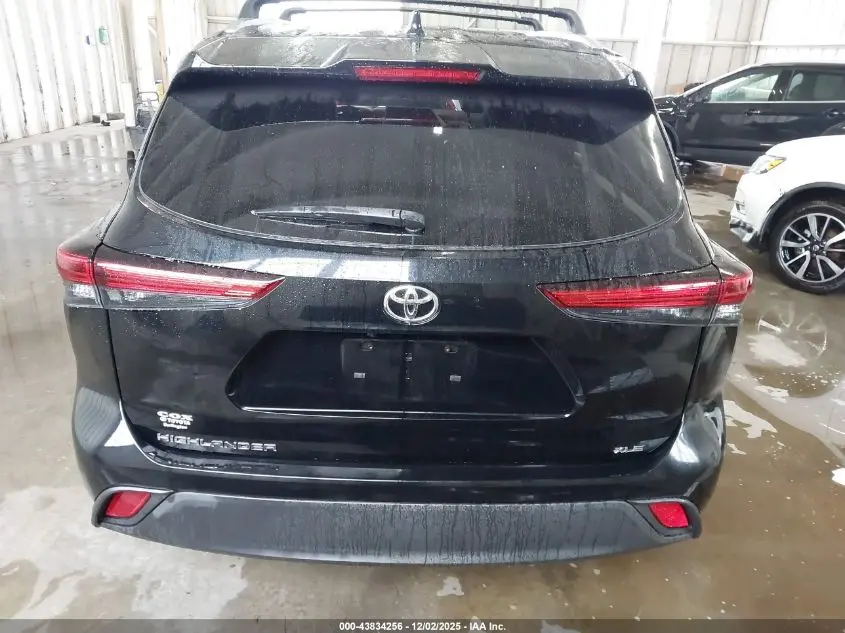 2021 TOYOTA HIGHLANDER XLE