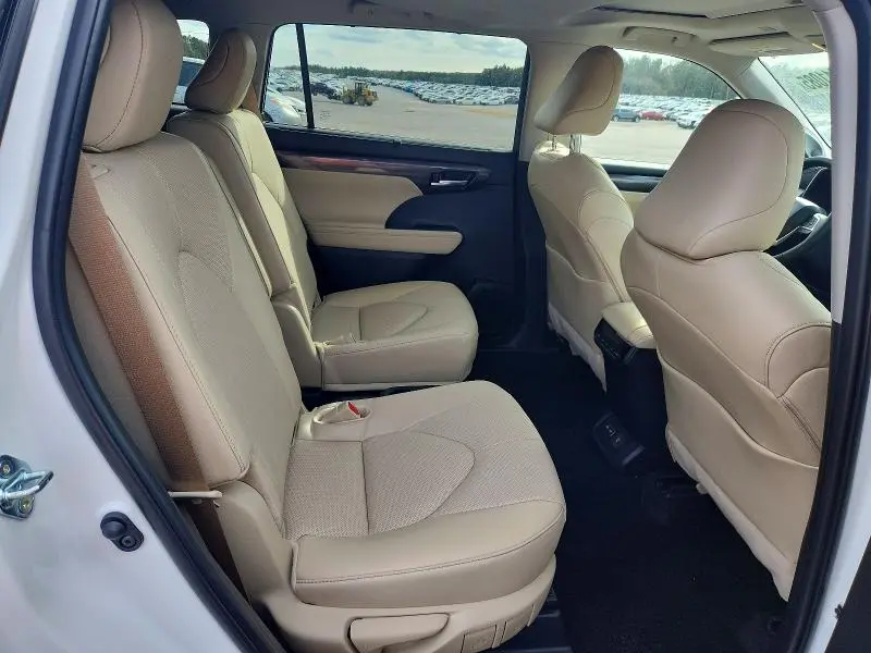 2025 TOYOTA HIGHLANDER LIMITED  
