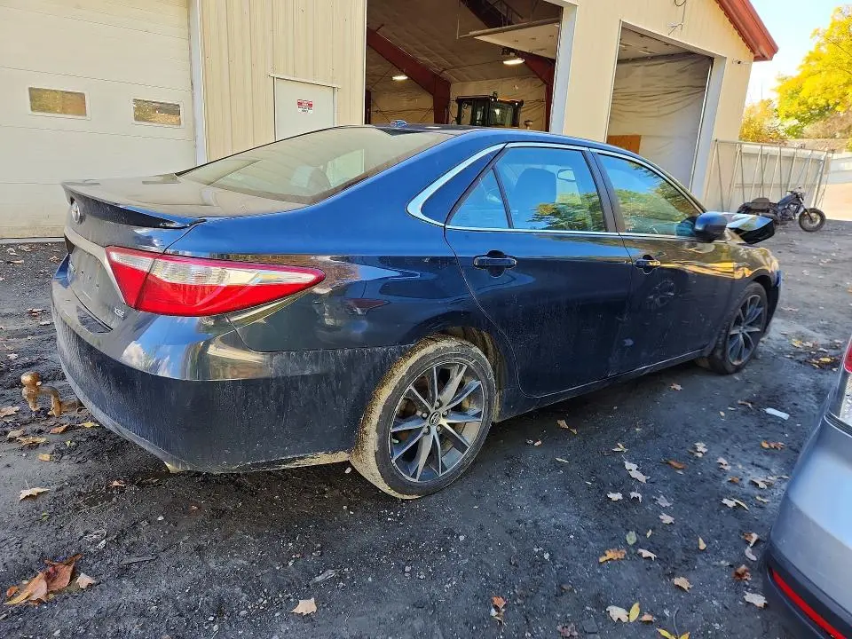 2015 TOYOTA CAMRY XSE V6  