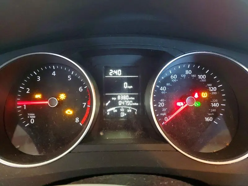 2016 VOLKSWAGEN JETTA SE  