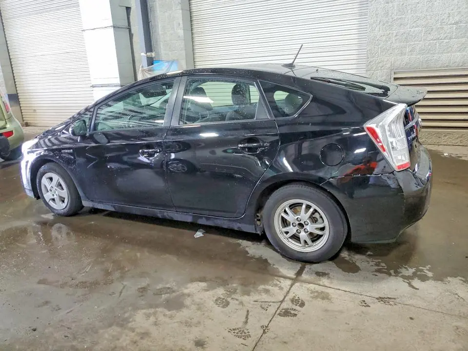 2010 TOYOTA PRIUS II  
