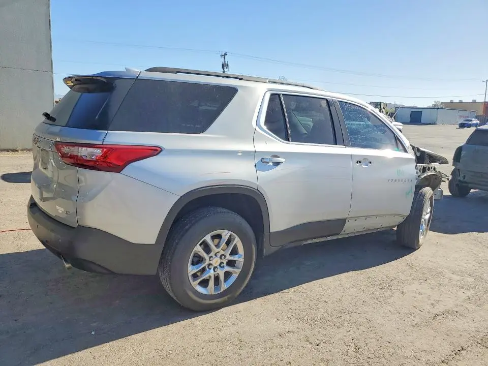 2021 CHEVROLET TRAVERSE LT  