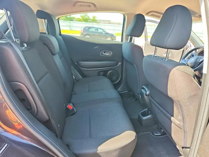 2016 HONDA HR-V LX  