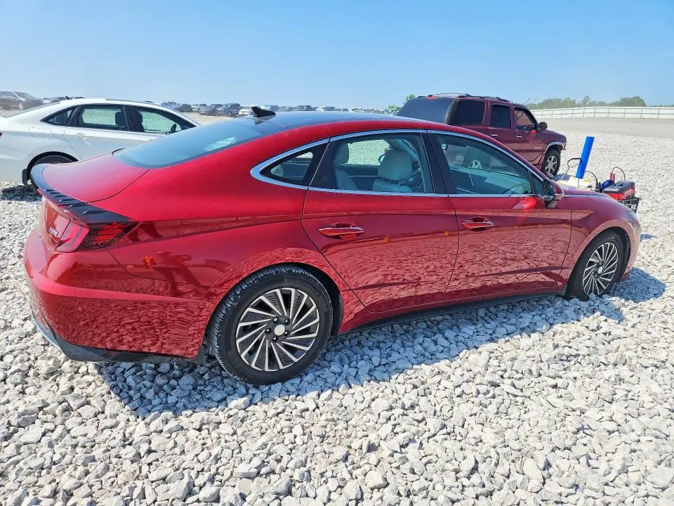 2023 HYUNDAI SONATA   