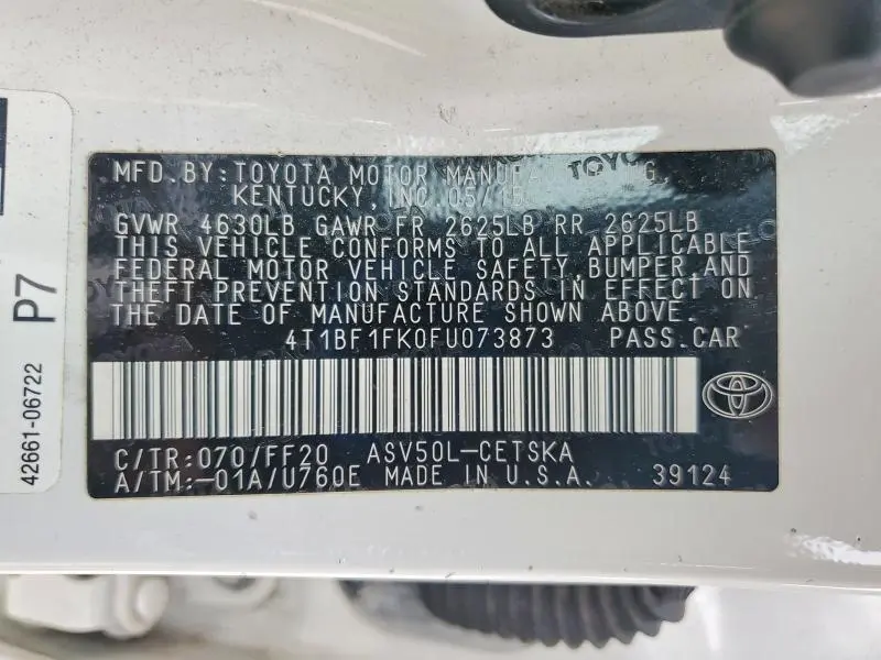 2015 TOYOTA CAMRY SE  