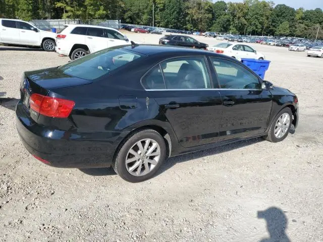2013 VOLKSWAGEN JETTA SE  