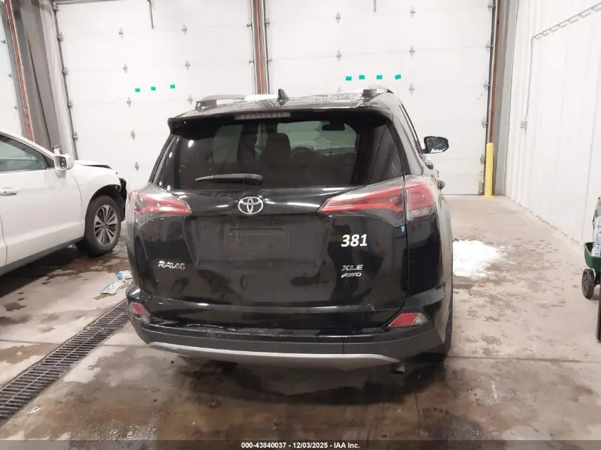 2018 TOYOTA RAV4 XLE