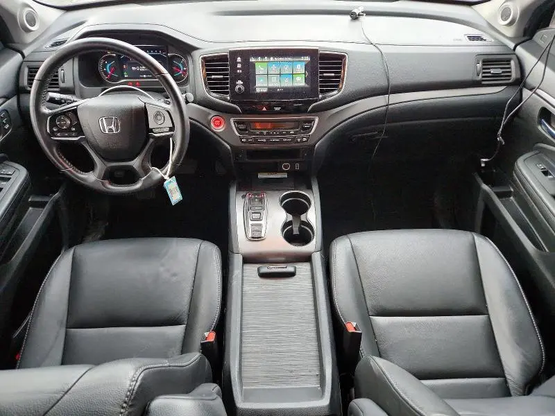 2022 HONDA PILOT SE  