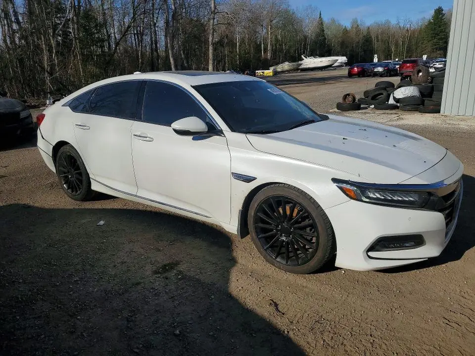 2018 HONDA ACCORD TOURING  