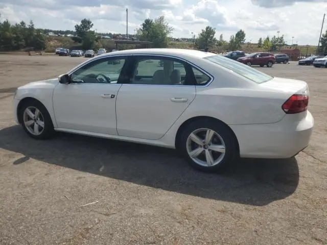 2013 VOLKSWAGEN PASSAT SE  