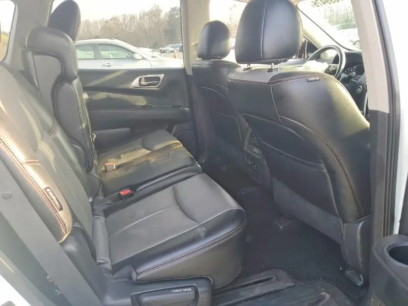2019 NISSAN PATHFINDER SL  