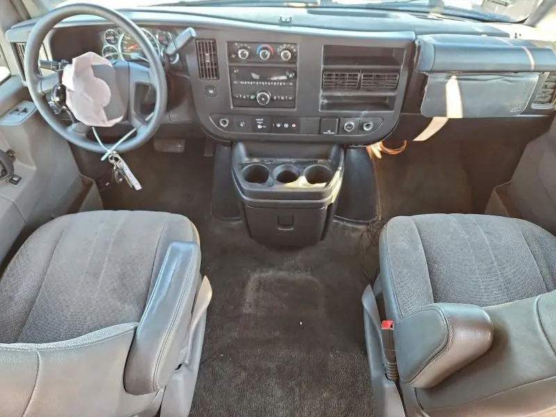 2017 CHEVROLET EXPRESS G3500 LT  