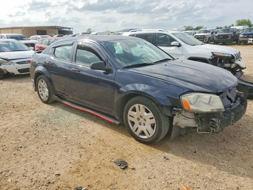 2013 DODGE AVENGER SE  