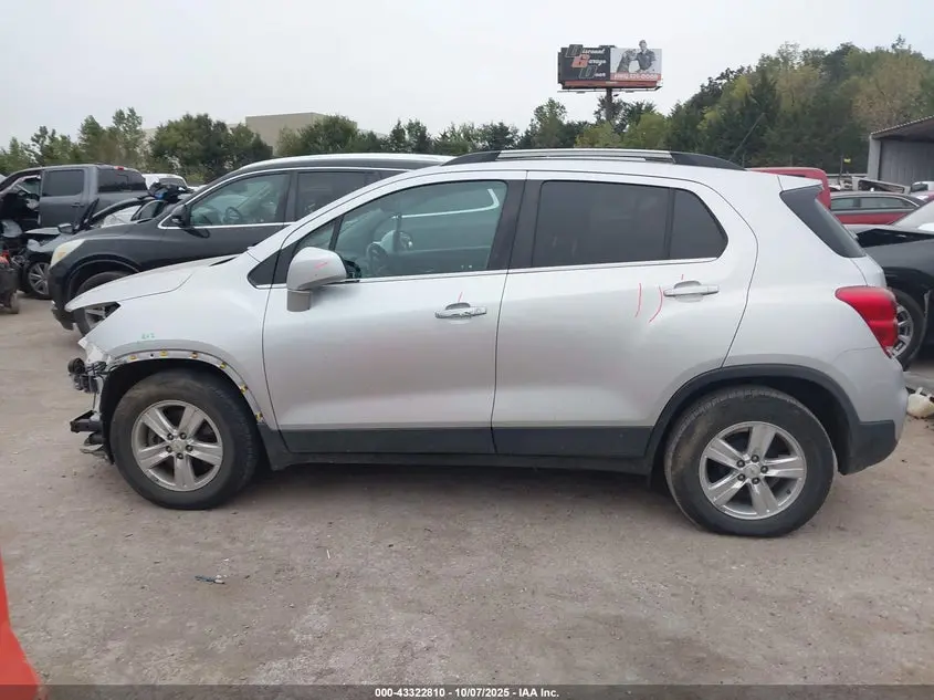 2020 CHEVROLET TRAX FWD LT