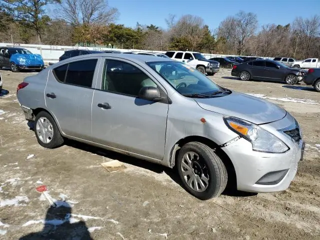 2015 NISSAN VERSA S