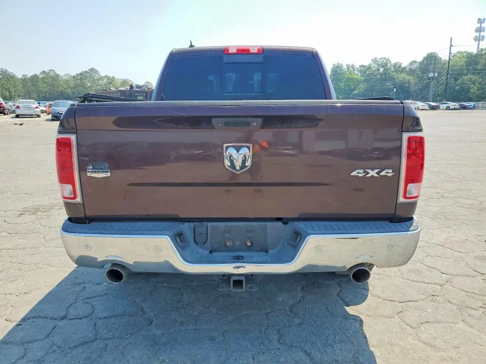 2015 RAM 1500 LARAMIE  