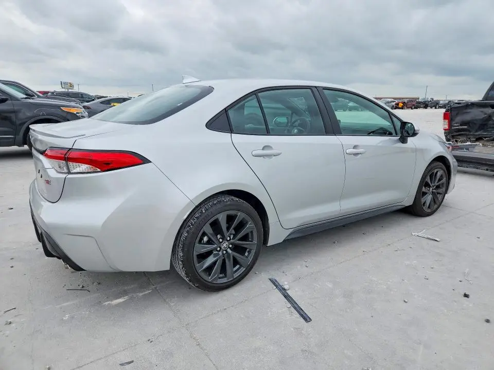 2026 TOYOTA COROLLA SE  