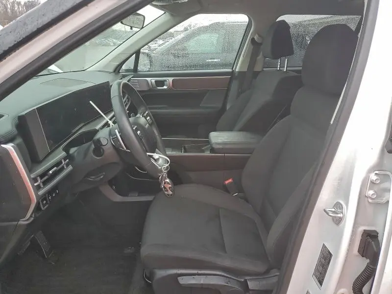 2025 HYUNDAI SANTA FE SE  