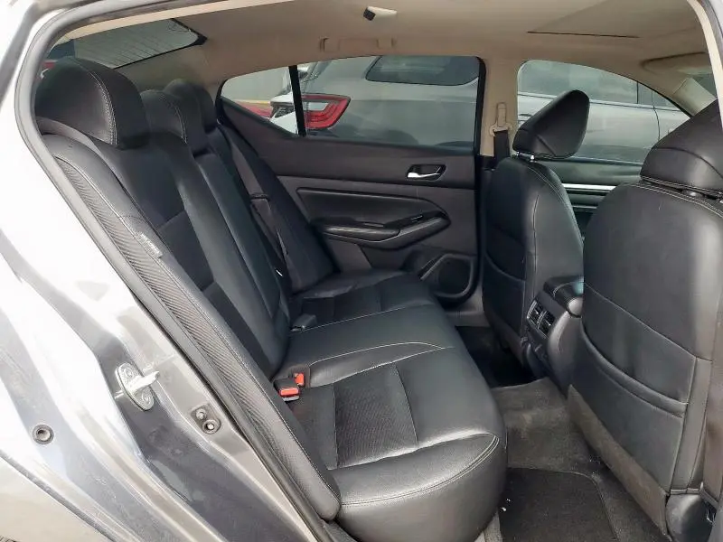 2020 NISSAN ALTIMA SL  