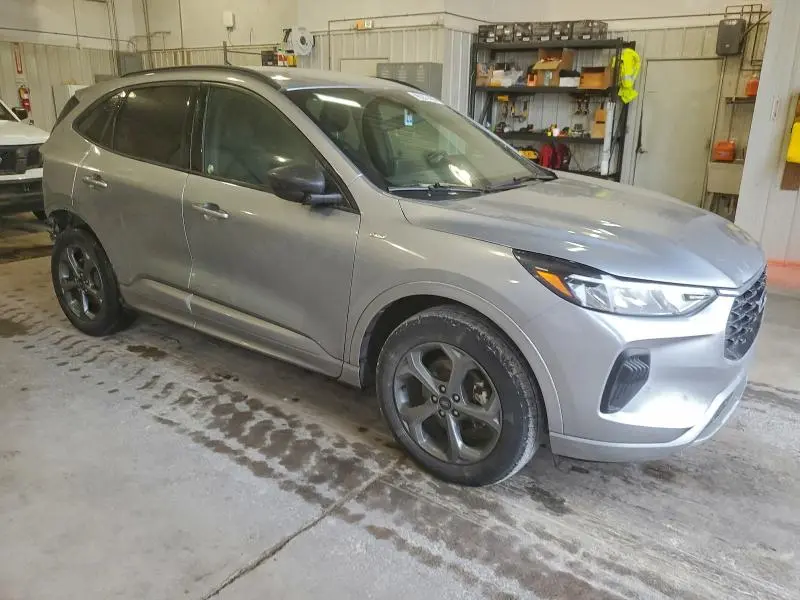 2023 FORD ESCAPE ST LINE  