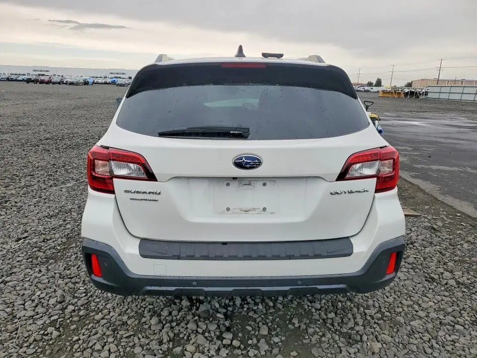 2018 SUBARU OUTBACK TOURING  
