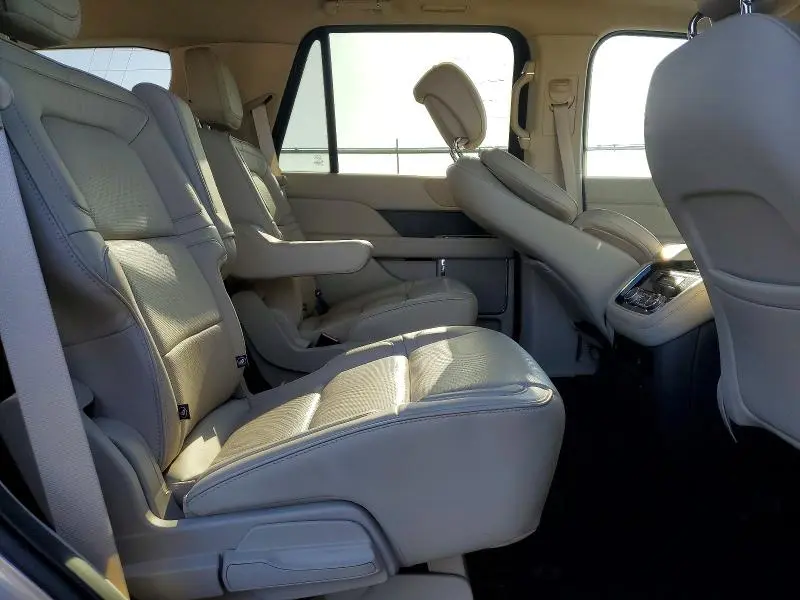 2019 LINCOLN NAVIGATOR SELECT  