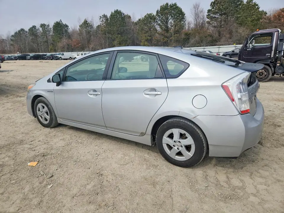 2010 TOYOTA PRIUS II  