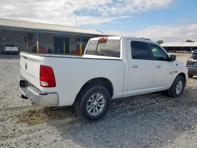 2016 RAM 1500 SLT