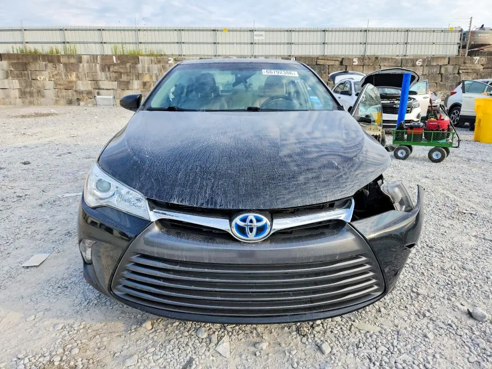2017 TOYOTA CAMRY LE  