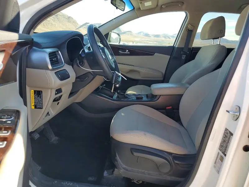 2017 KIA SORENTO LX V6  