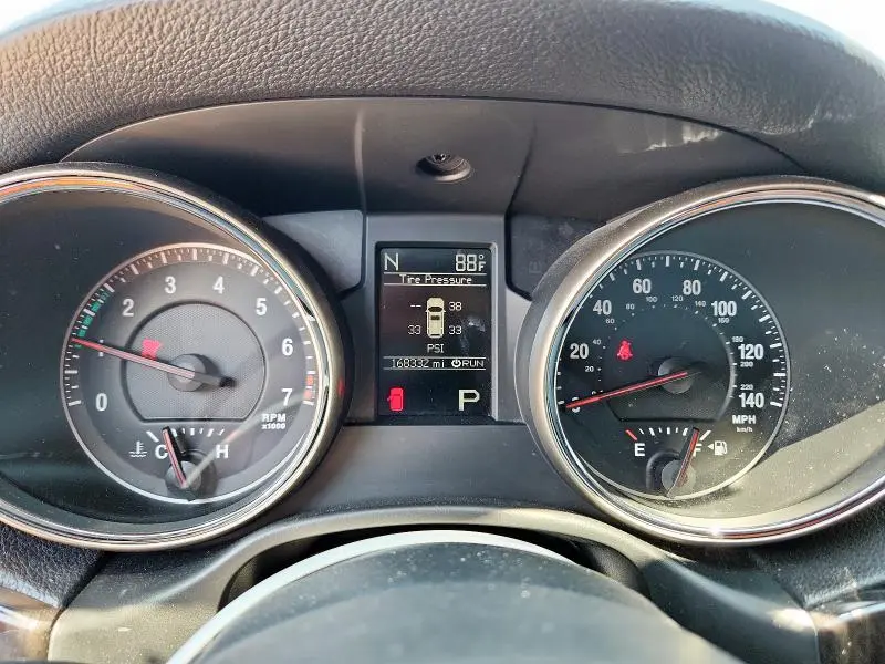 2012 JEEP GRAND CHEROKEE LAREDO  