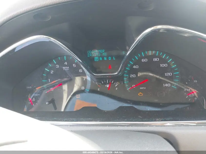 2013 CHEVROLET TRAVERSE LS