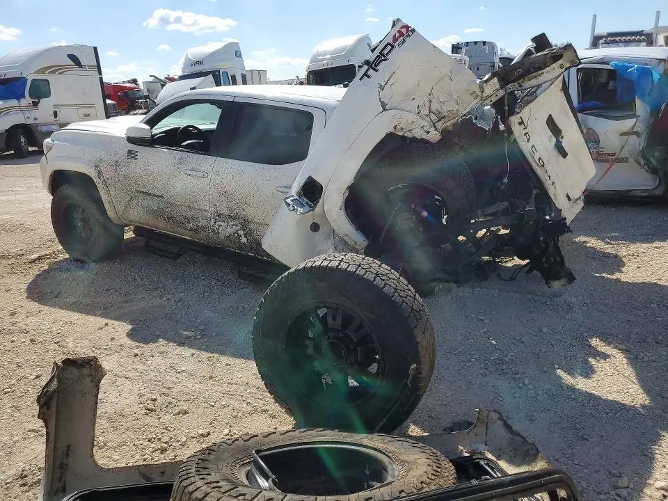 2019 TOYOTA TACOMA TRD SPORT  
