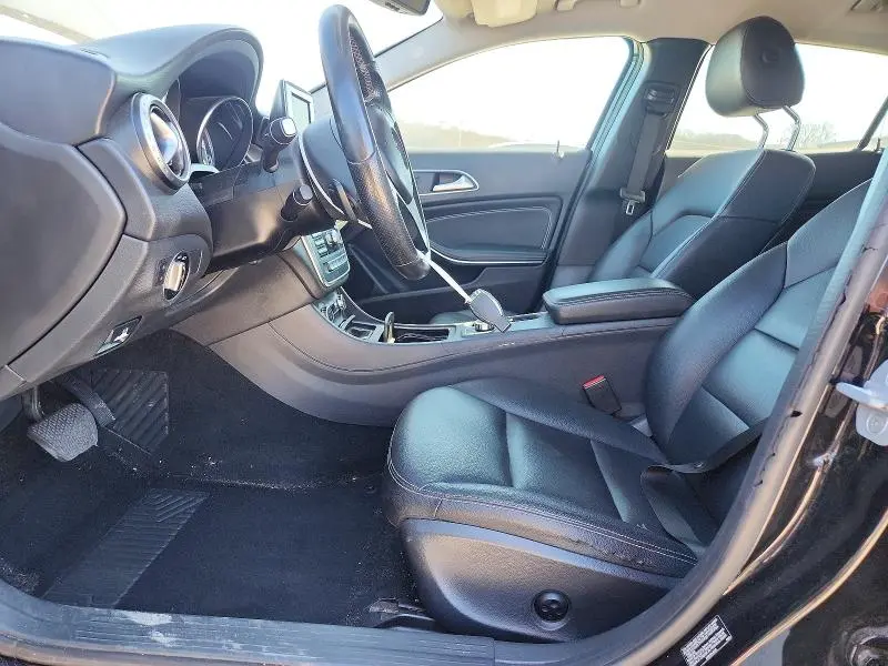 2015 MERCEDES-BENZ GLA 250  