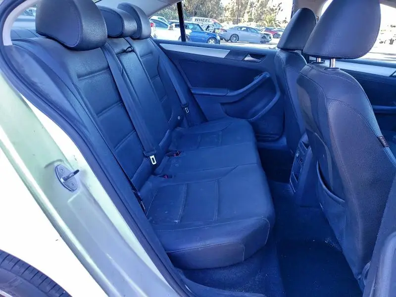 2012 VOLKSWAGEN JETTA TDI  